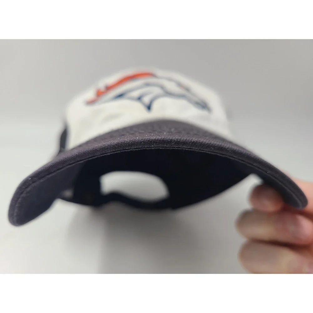 Women Denver Broncos Glitter Sparkles NFL‎ Team Apparel Strapback Hat Cap White